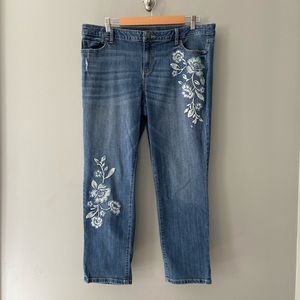 Simply Vera Vera Wang Embroidered Capri Jeans